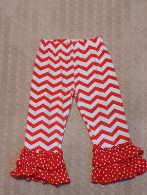 Red and White Chevron Ruffle Leggings